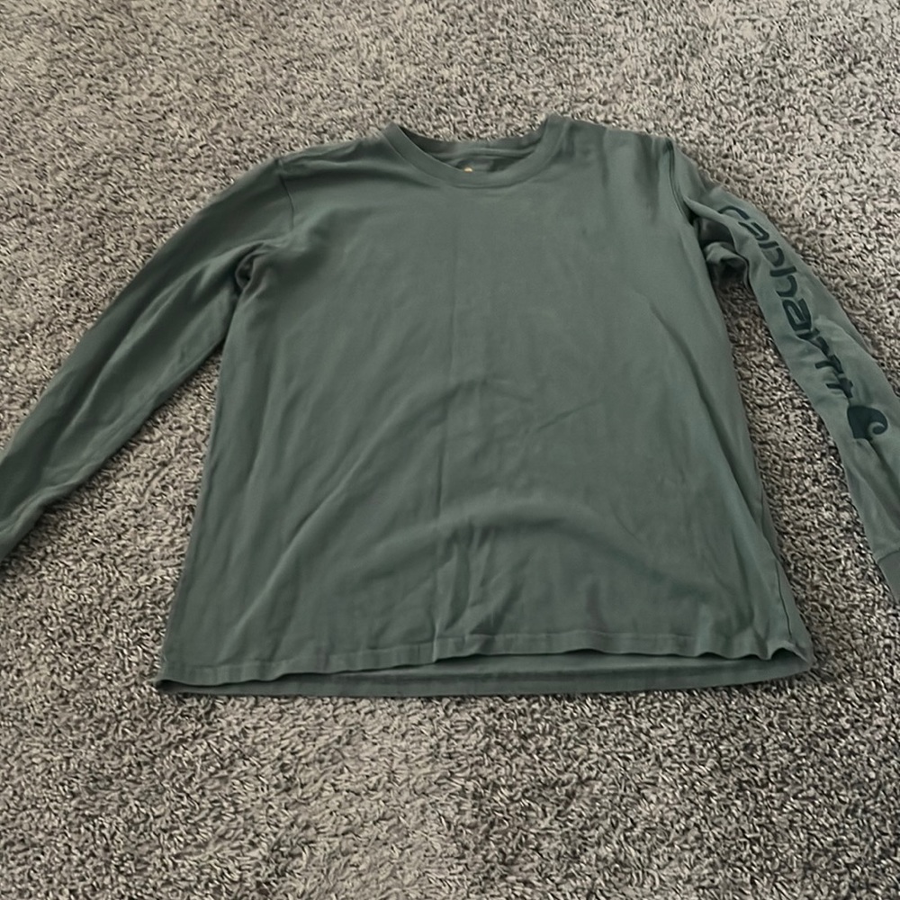 Carhart longsleeve size large, excellent condition no rips, no tears no stains